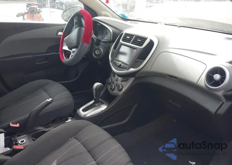 2017 Chevrolet Sonic Lt Auto из США, поврежденный, VIN 1G1JD5SH9H4138495